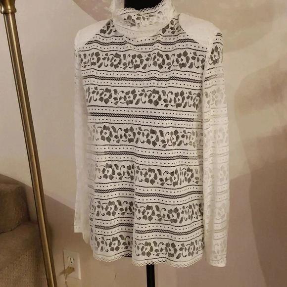 SANDRO Paris lace blouse size M - Picture 3 of 6